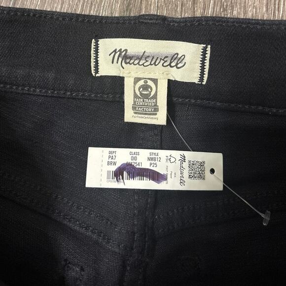 NWT Madewell Petite Kick Out Crop Jeans In Black Size 25P - Picture 7 of 10